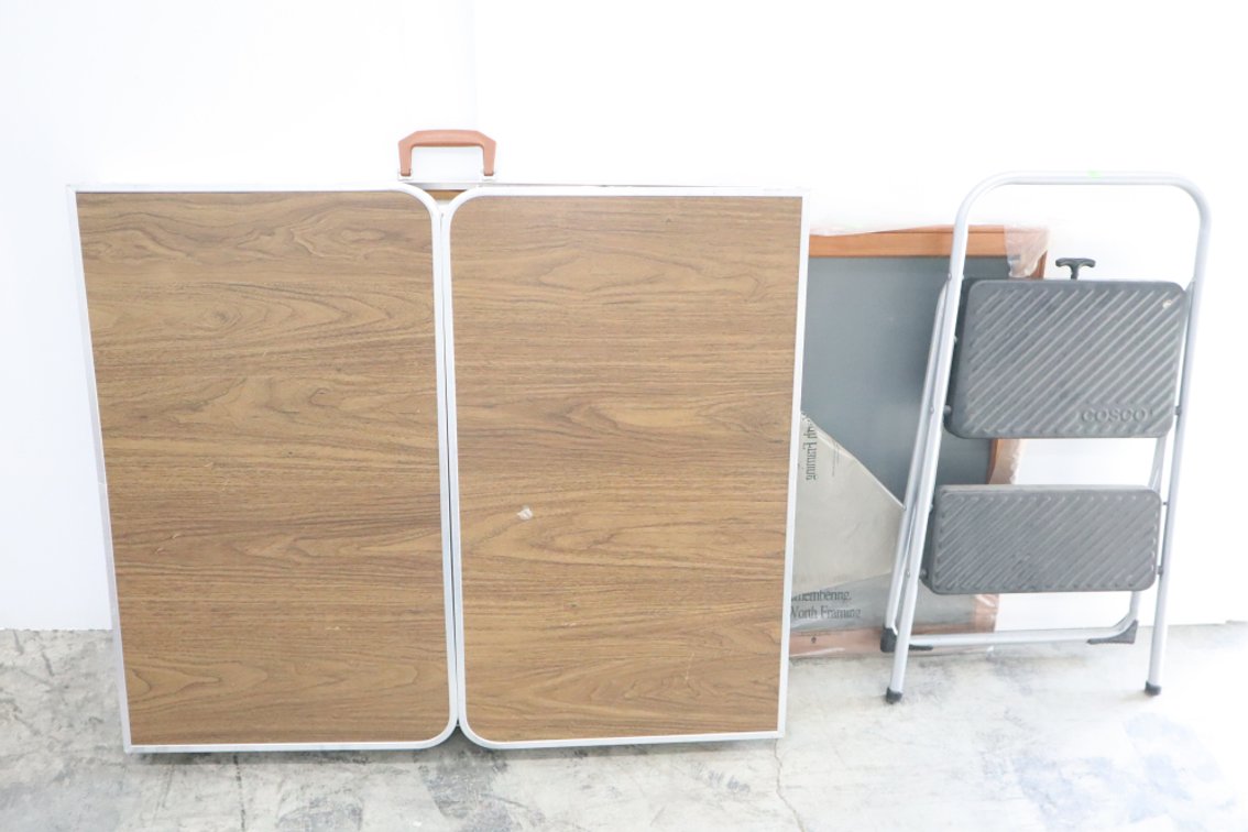 Folding Table