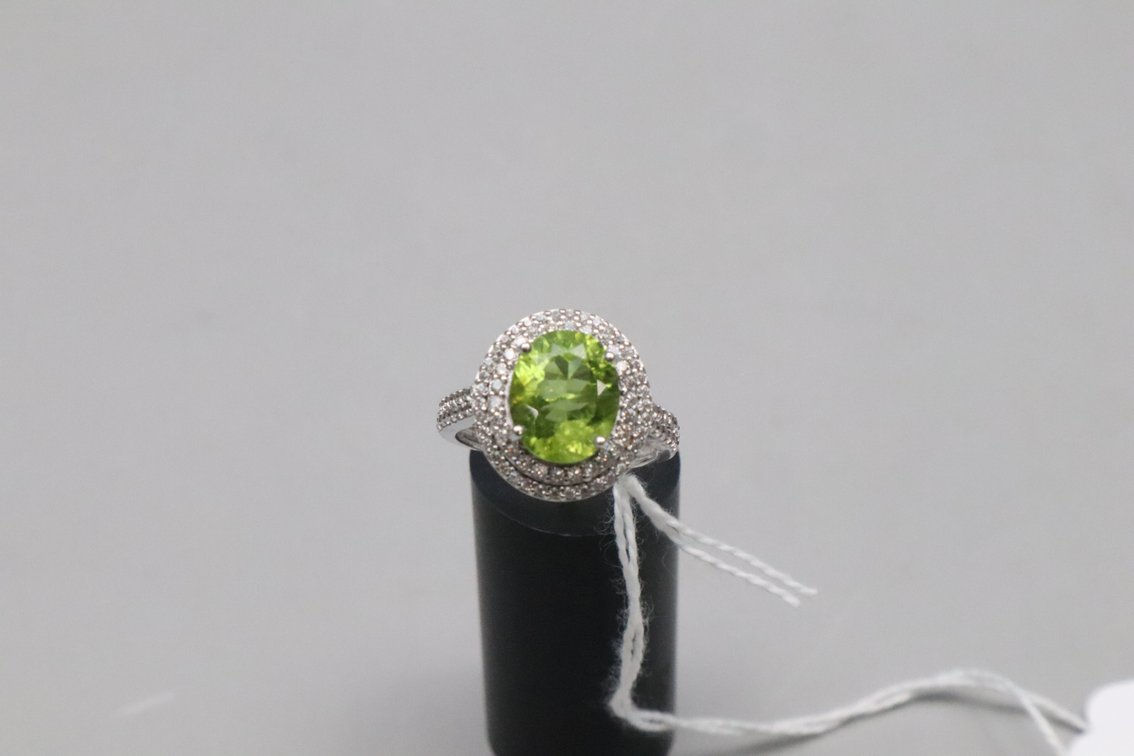 Oval Peridot Ring