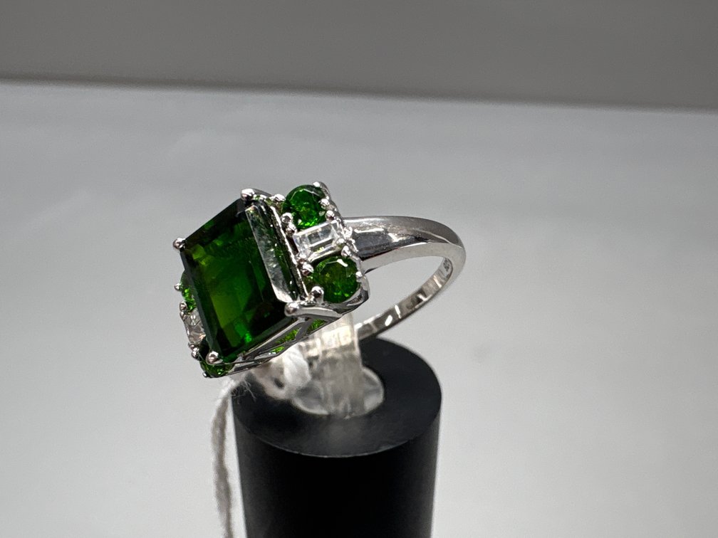 Russian Chrome Diopside Ring