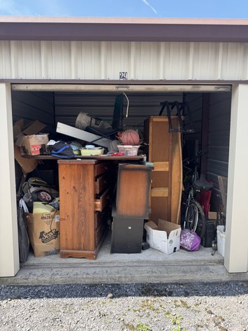 Image for Delinquent Storage Unit Auction