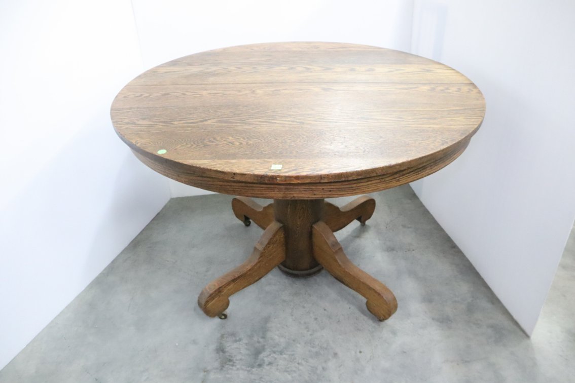 Oak Round Dining Table