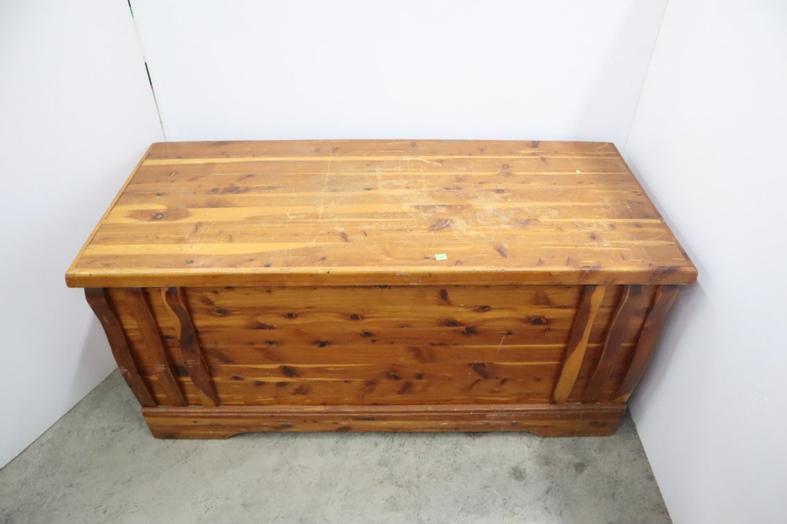 Cedar Blanket Chest