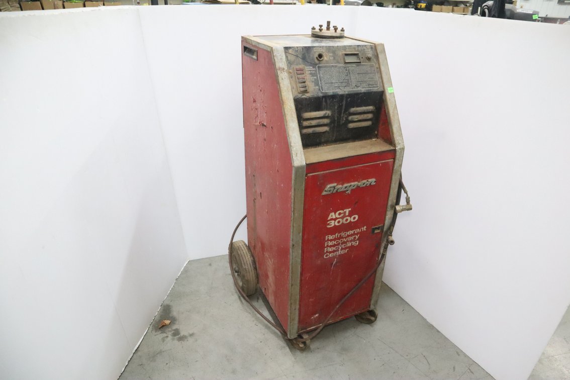 Snap-On Refrigerant Recovery Recycling Center