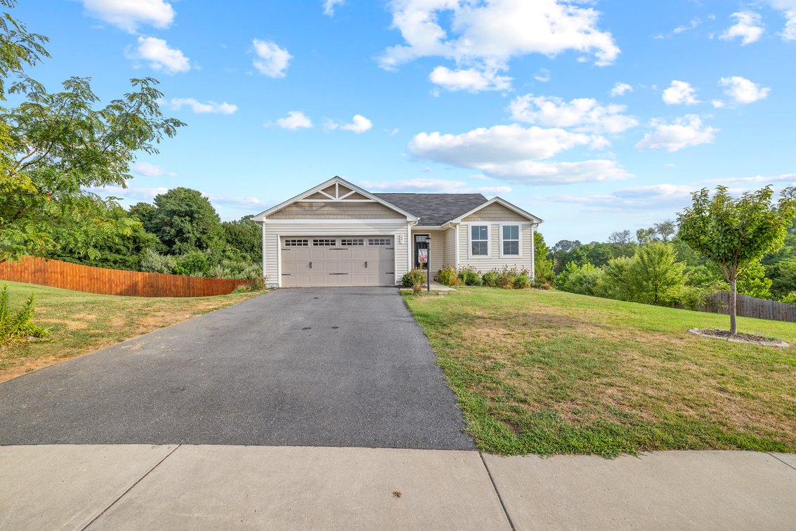 Image for 241 Crosskeys Way, Waynesboro Real Estate Auction