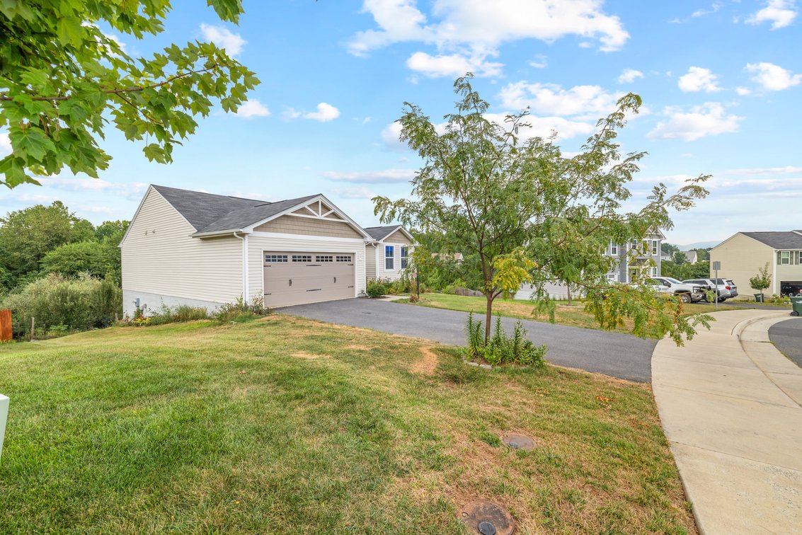 Image for 241 Crosskeys Way, Waynesboro Real Estate Auction