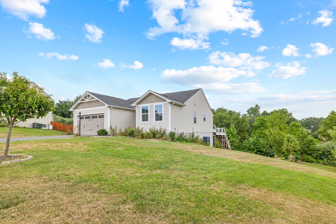 Image for 241 Crosskeys Way, Waynesboro Real Estate Auction