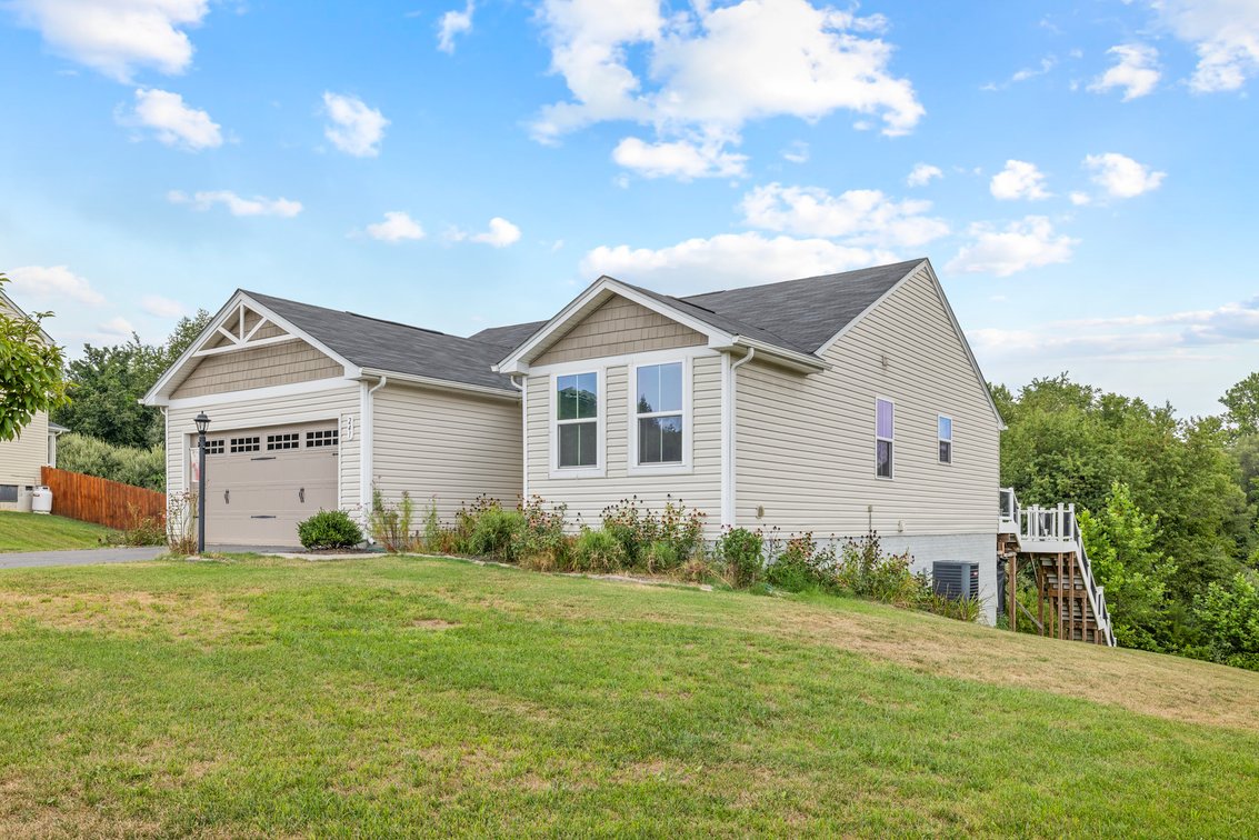 Image for 241 Crosskeys Way, Waynesboro Real Estate Auction
