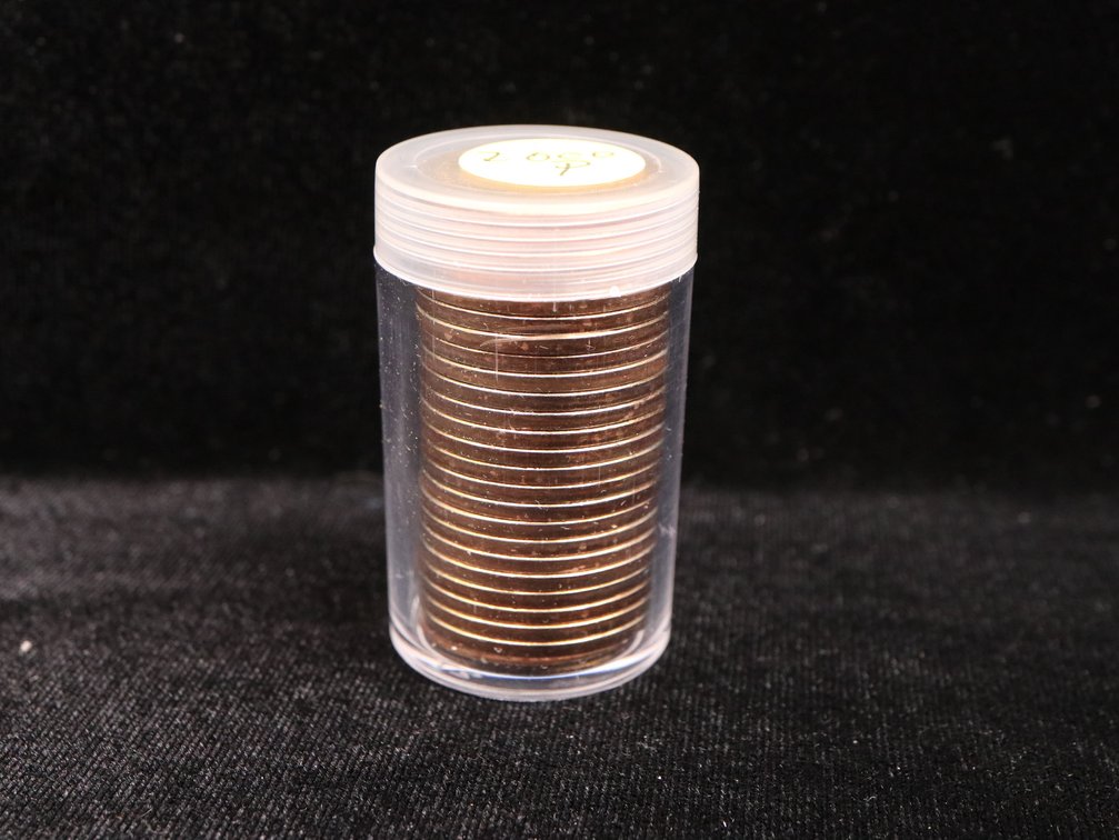 (25) 2000-P Sacagawea Dollars