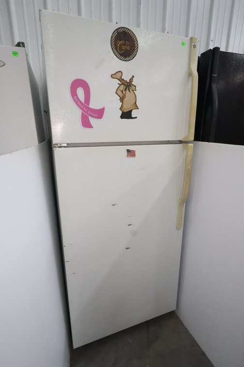 GE Refrigerator