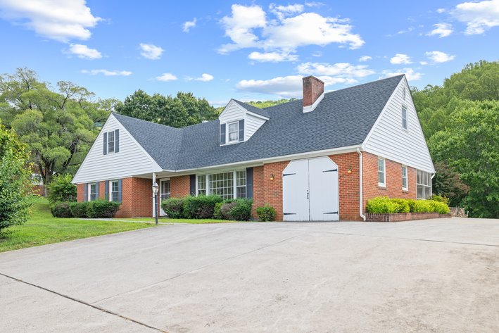 Image for 250 Ridge St, Lovingston Real Estate Auction