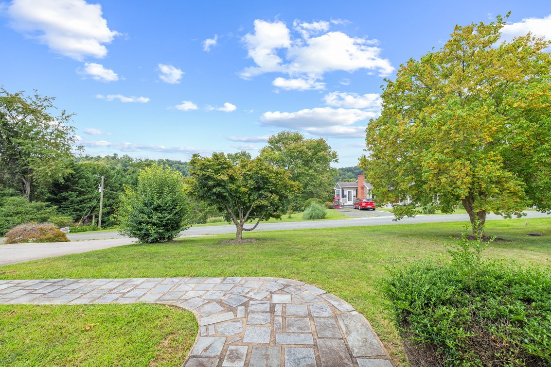 Image for 250 Ridge St, Lovingston Real Estate Auction