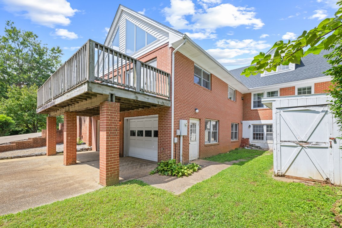 Image for 250 Ridge St, Lovingston Real Estate Auction