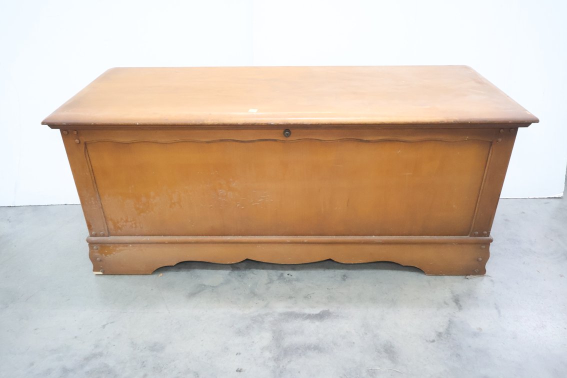 Lane Cedar Chest