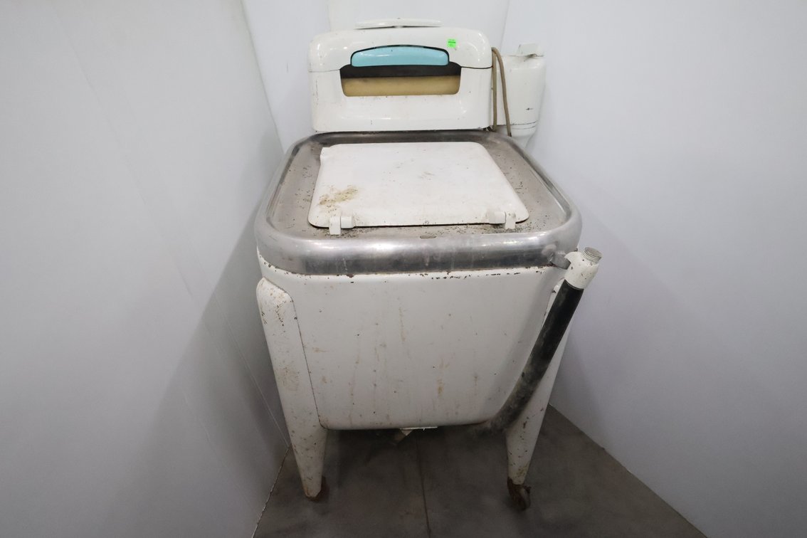 Maytag Wringer Washing Machine