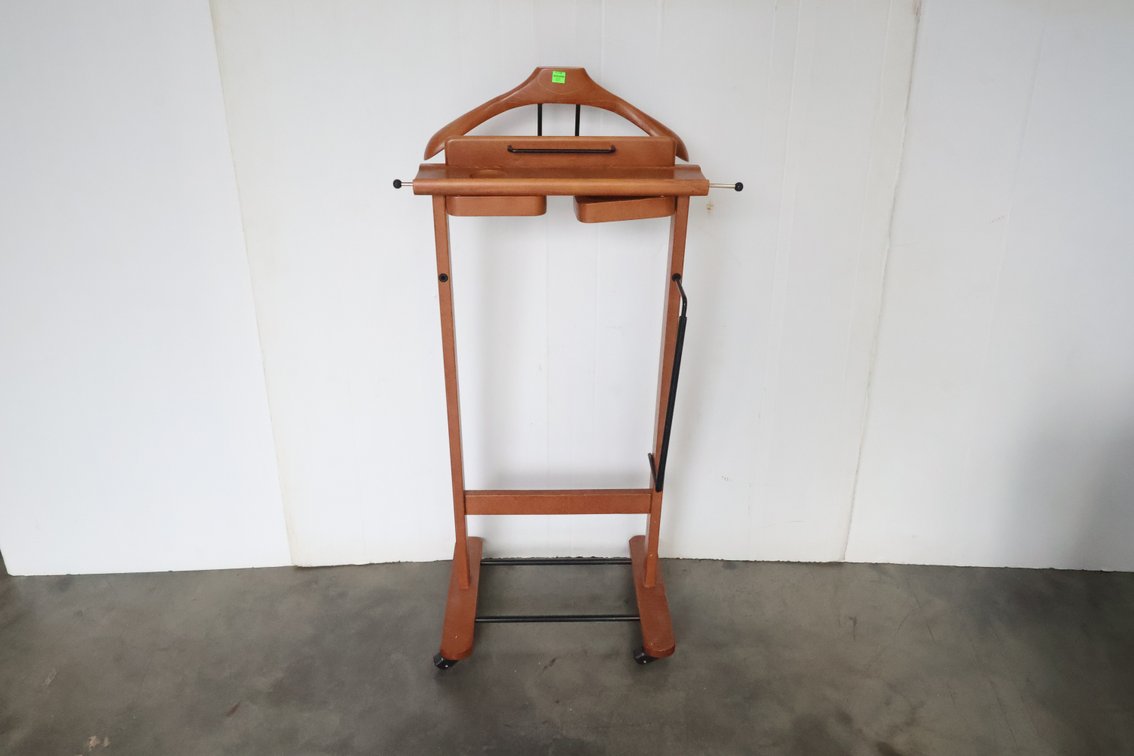Gentleman's Butler Stand