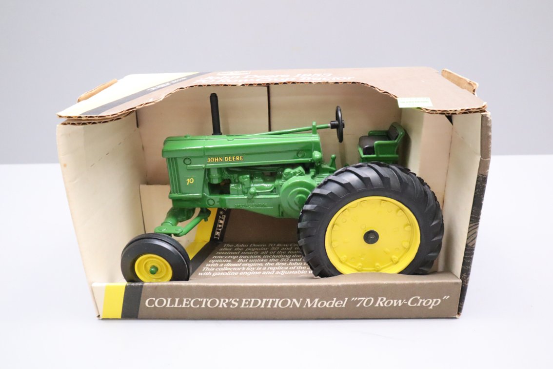 John Deere 70 Row Crop Tractor