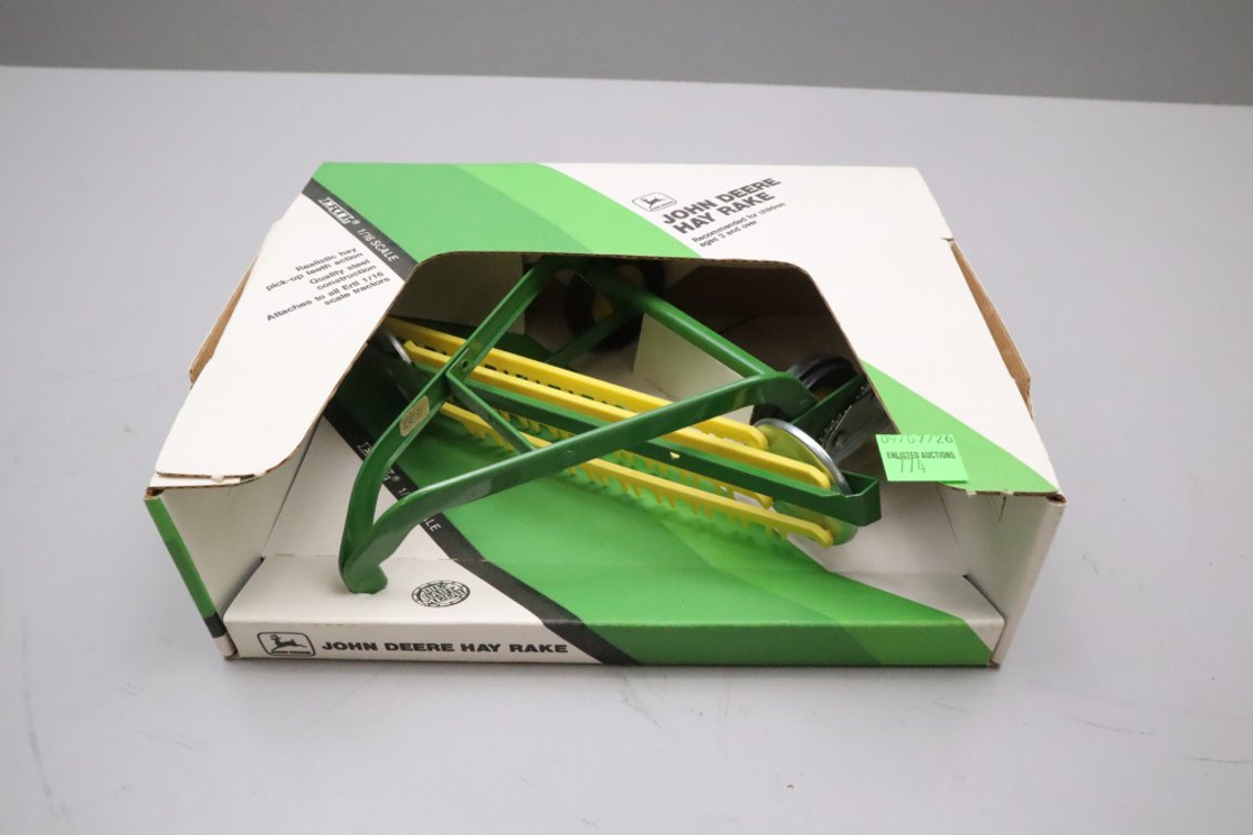 John Deere Hay Rake