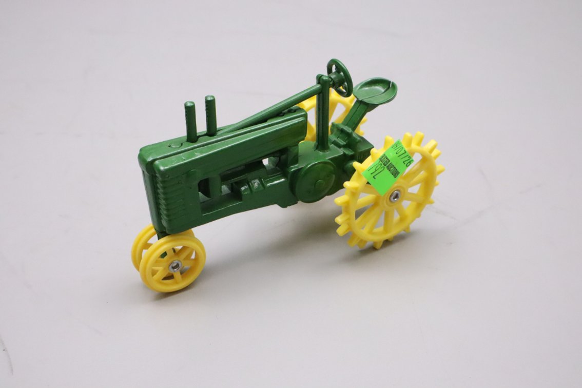 John Deere Model Tractor