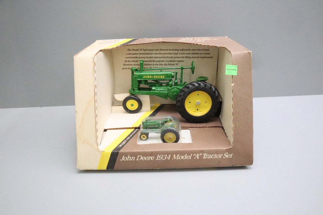John Deere Model A Tractor Set