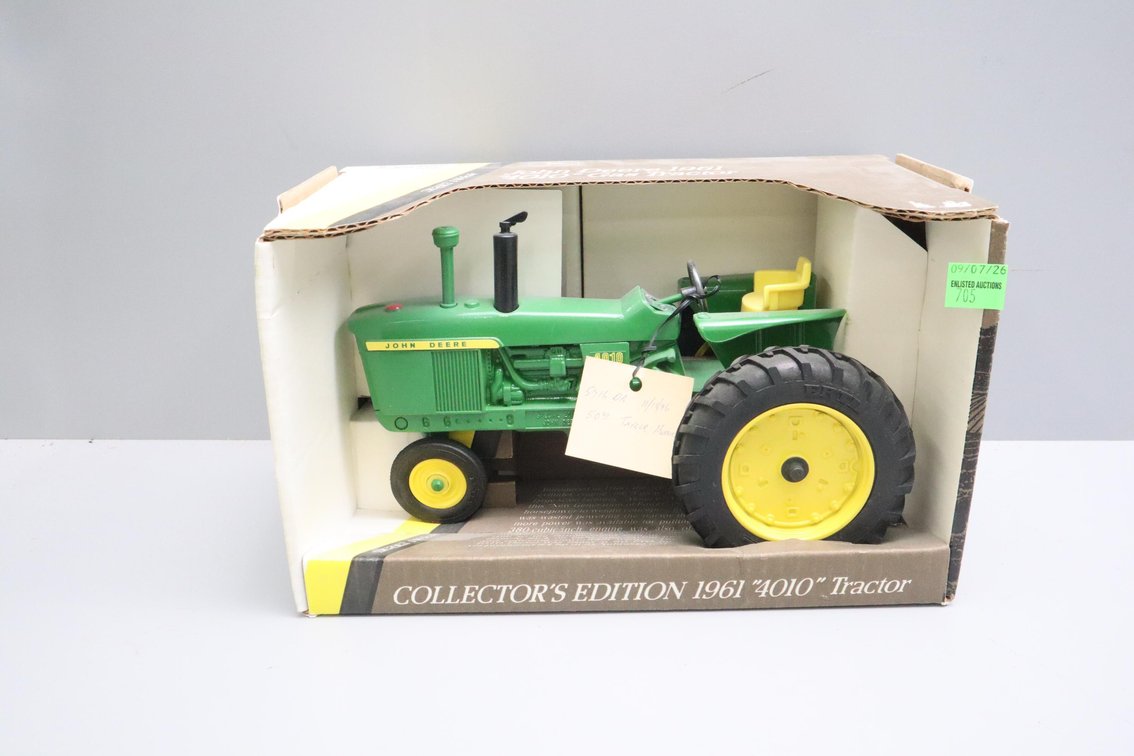 John Deere 4010 Tractor