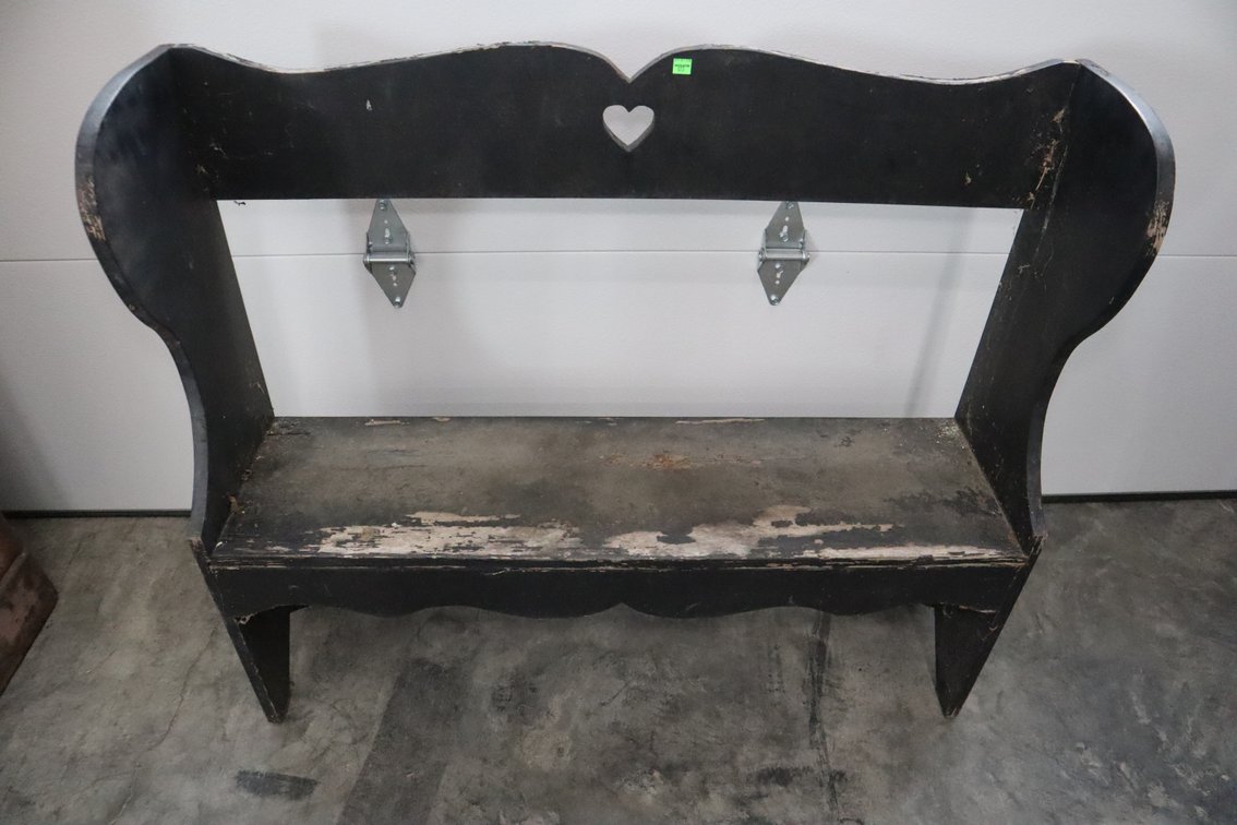 Sweetheart Bench
