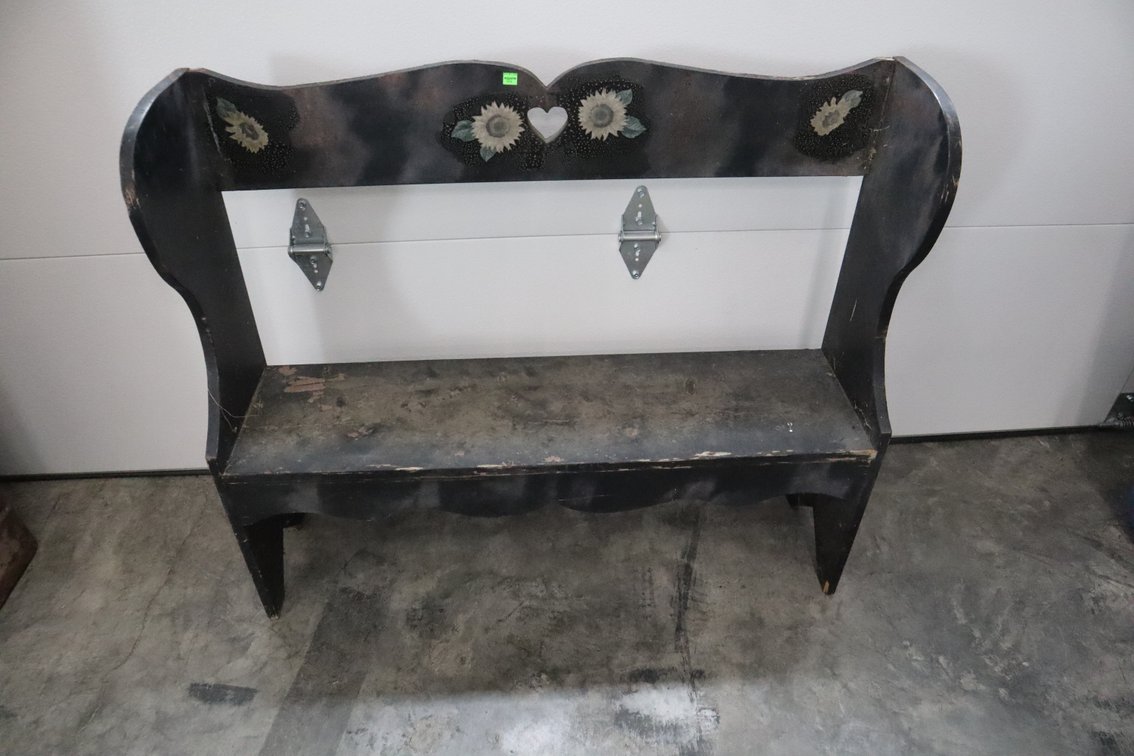 Sweetheart Bench