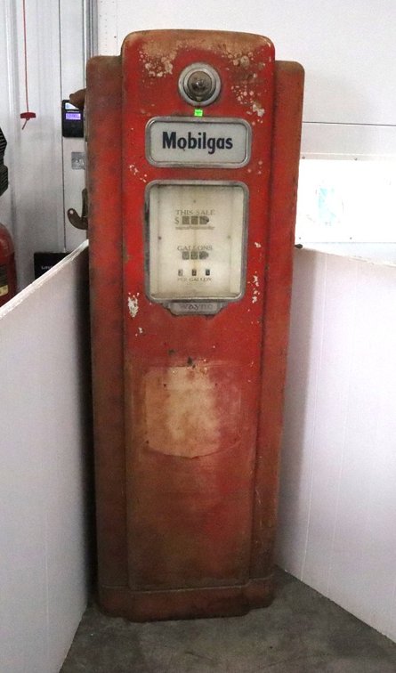 Mobilgas Fuel Pump