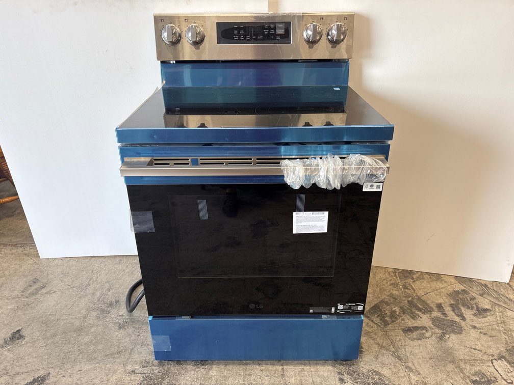 LG Electric Range Stove New Never Hooked up