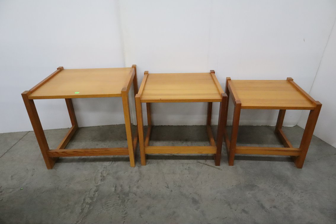 MCM Style Nesting Tables