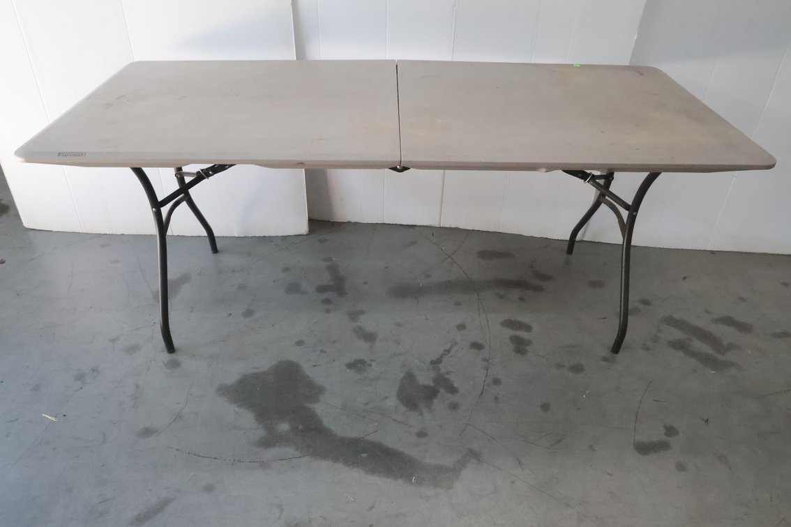 6' Folding Table