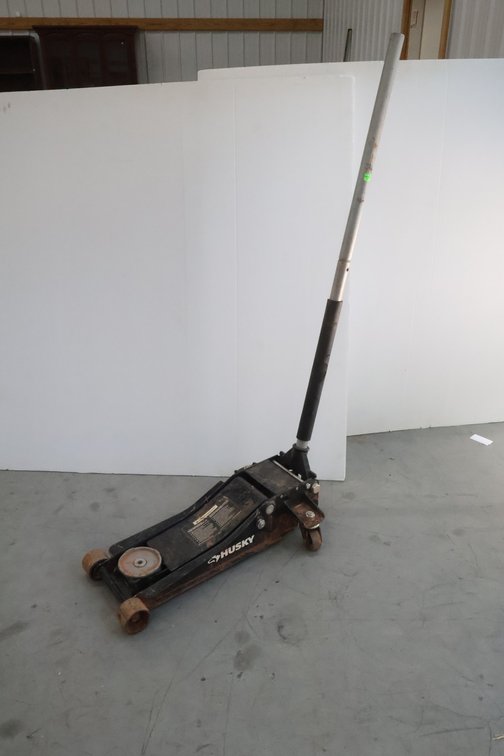 Husky Hydraulic Floor Jack
