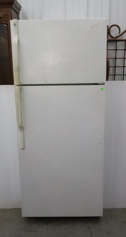 GE Refrigerator