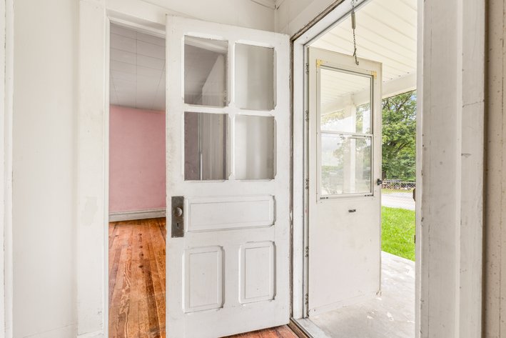 Image for 655 Battlefield Rd Real Estate Auction