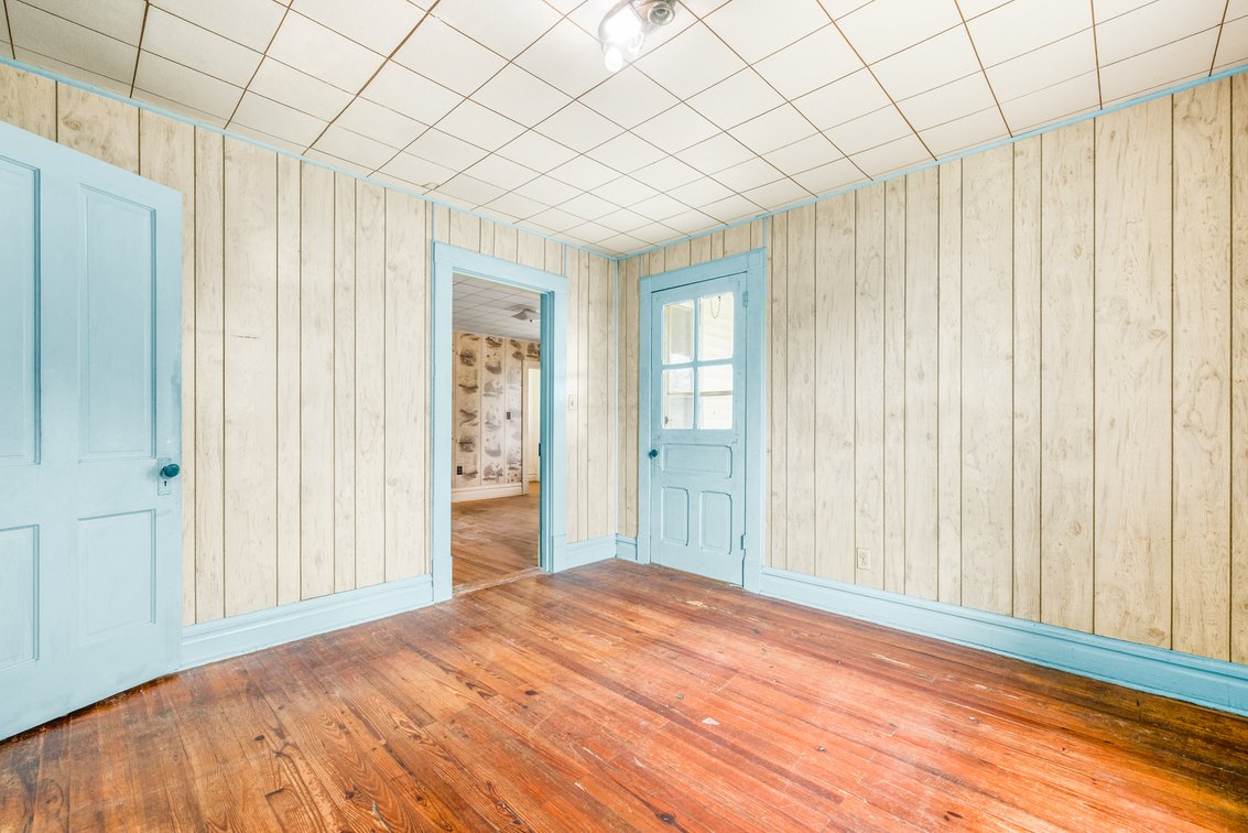 Image for 655 Battlefield Rd Real Estate Auction