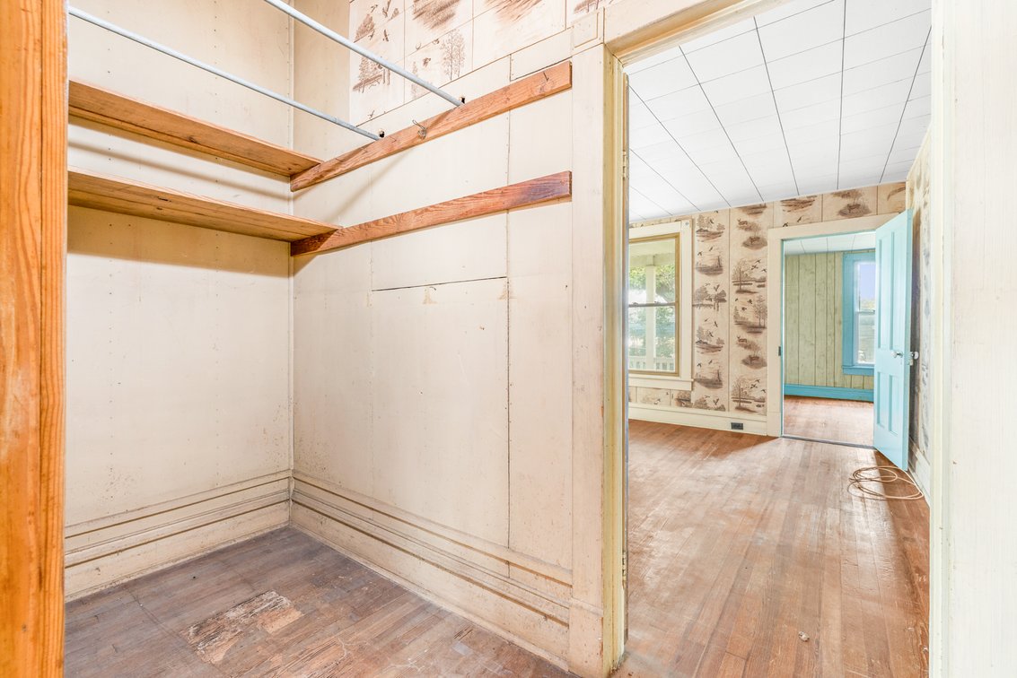 Image for 655 Battlefield Rd Real Estate Auction