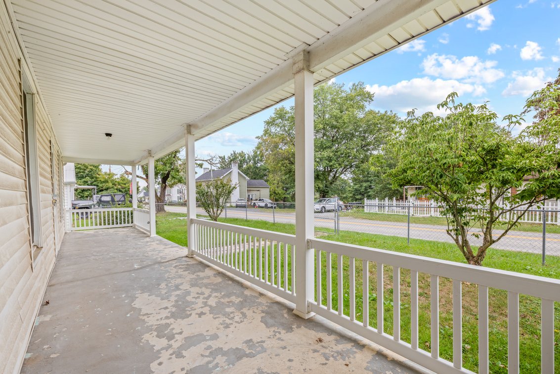 Image for 655 Battlefield Rd Real Estate Auction