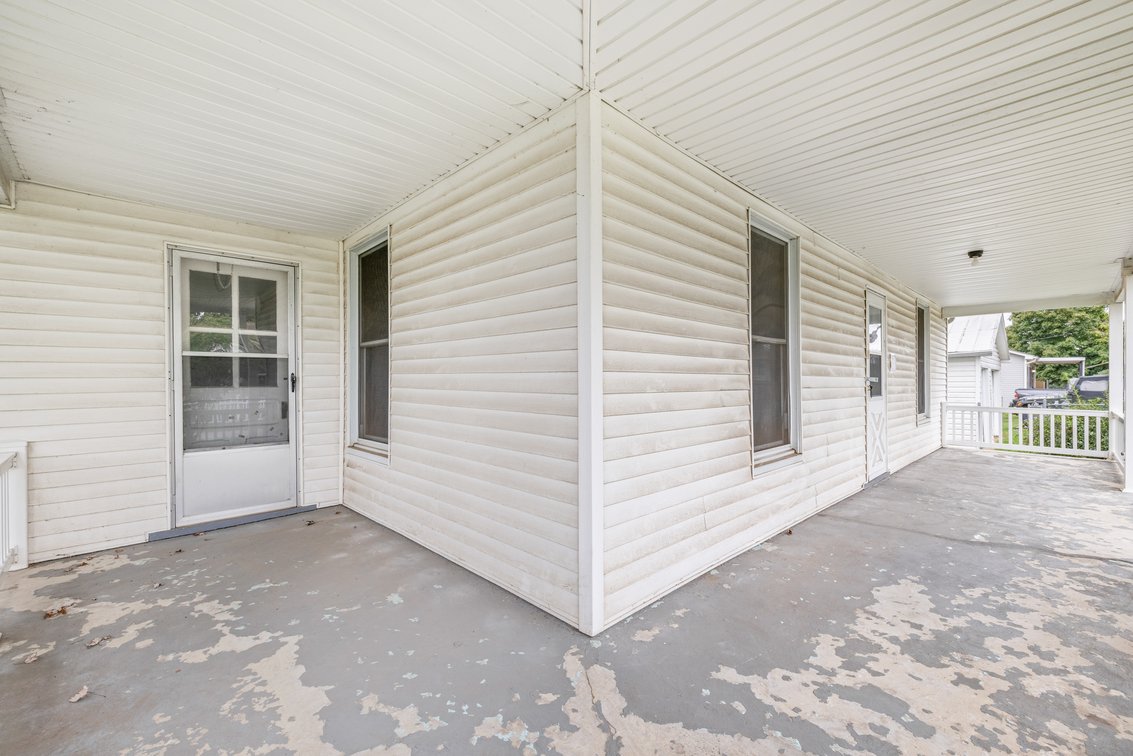 Image for 655 Battlefield Rd Real Estate Auction