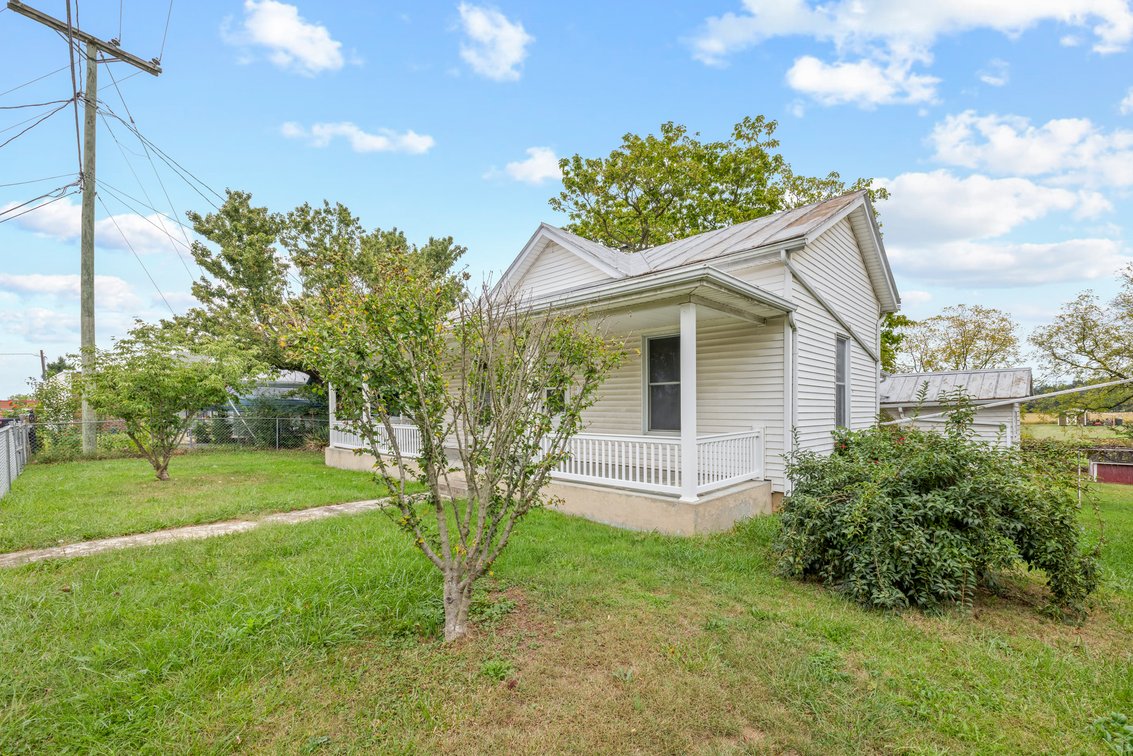 Image for 655 Battlefield Rd Real Estate Auction