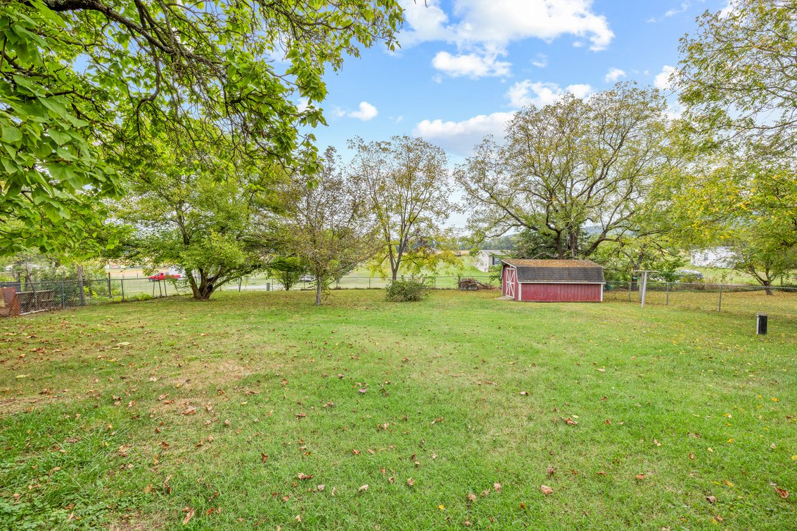 Image for 655 Battlefield Rd Real Estate Auction