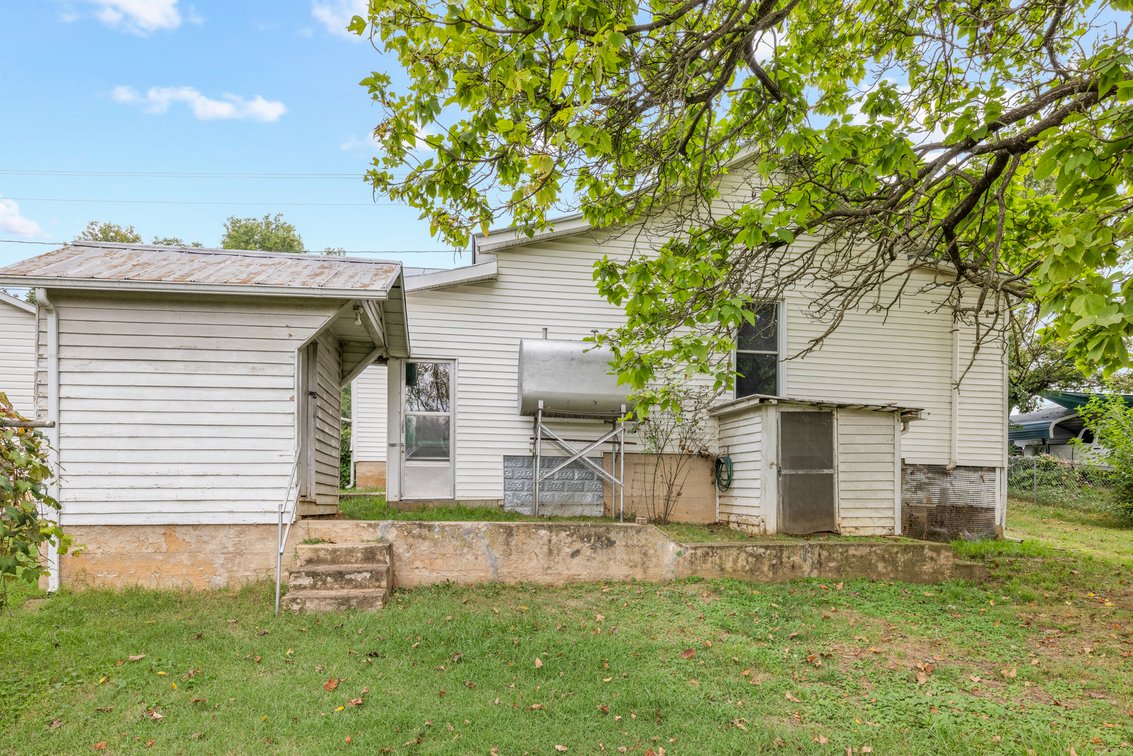 Image for 655 Battlefield Rd Real Estate Auction