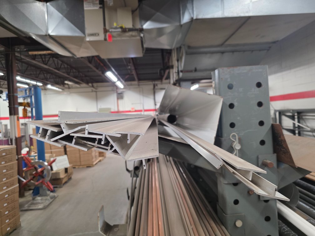 (15) 2" Wide Aluminum T Lengths.
