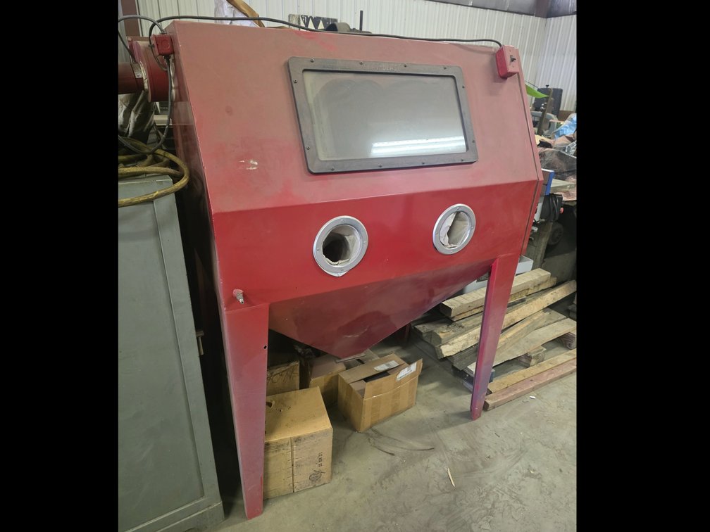 Skat-Blast, Blast Cabinet.