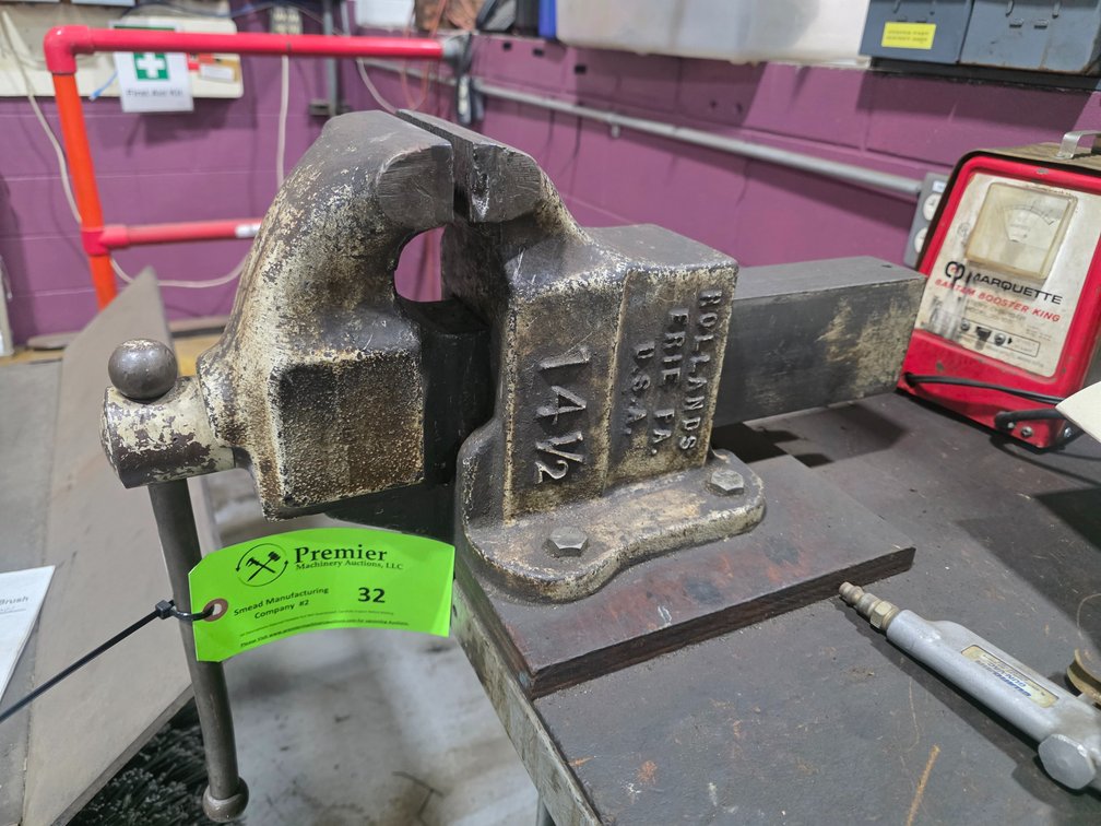 Hollands #14-1/2, 4-1/2" Bench Vise.