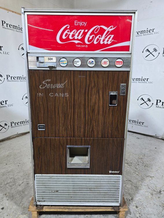 Vendorlator Model VF165 Vending Machine.
