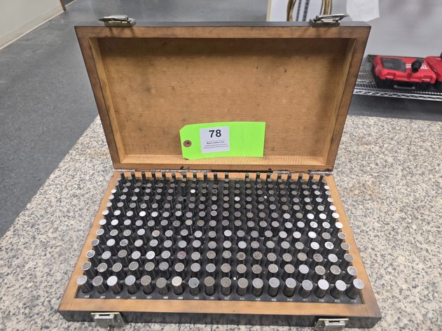 Image for Model M2  0.251-0.500 Gage Pin Set.