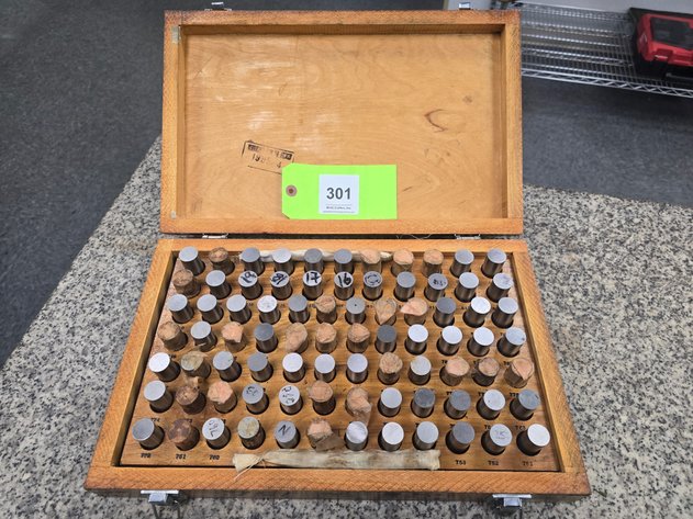 Image for Model M-5 .751-.832 Plys Gage Pin Set.