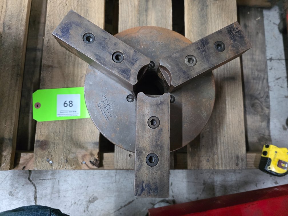 Union Mfg. Co. 9-1/2" 3-Jaw Chuck.