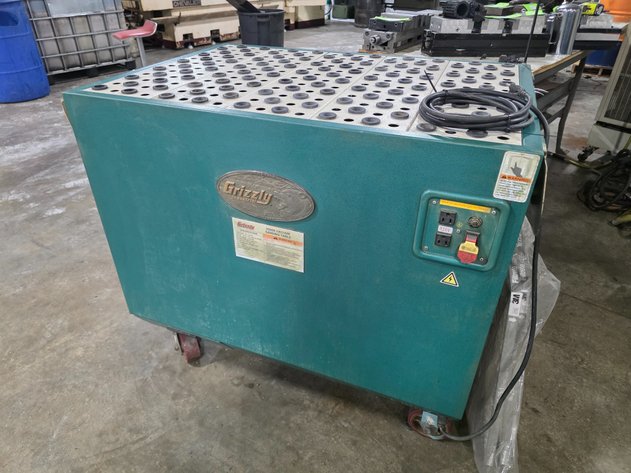 Image for Grizzly H2936 Vacuum Sanding Table.