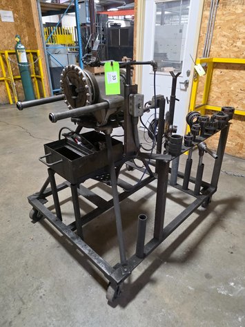 Image for Portable Pipe Threading Station