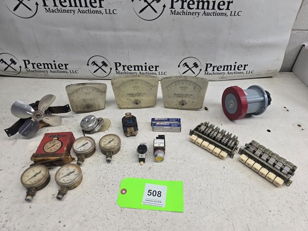 Image for (3) Crumbliss Mfg. Gages, (5) PSI Gages and More.
